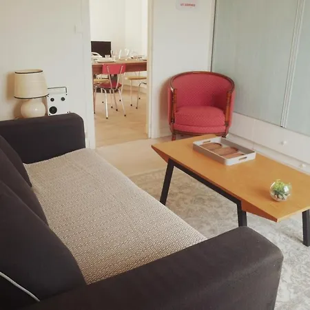 Avec Balconnet Et Vue بارنفيل-كارتريت