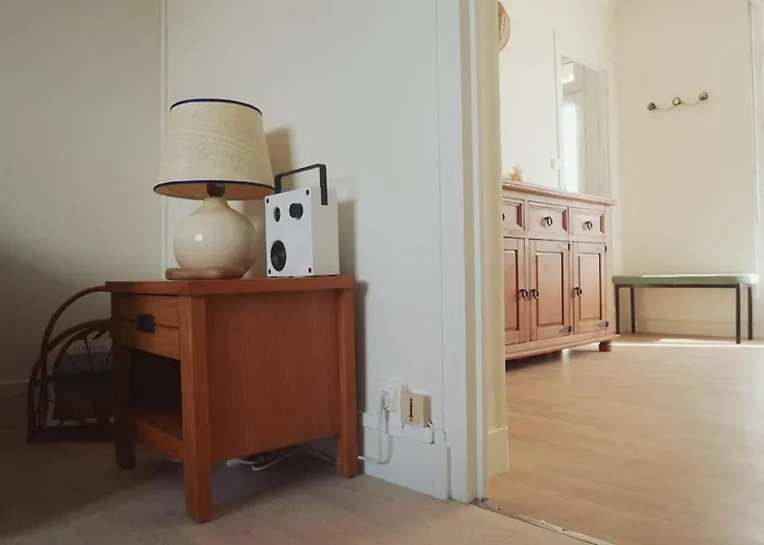 Avec Balconnet Et Vue